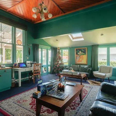 The Great Ponsonby Bed & Breakfast